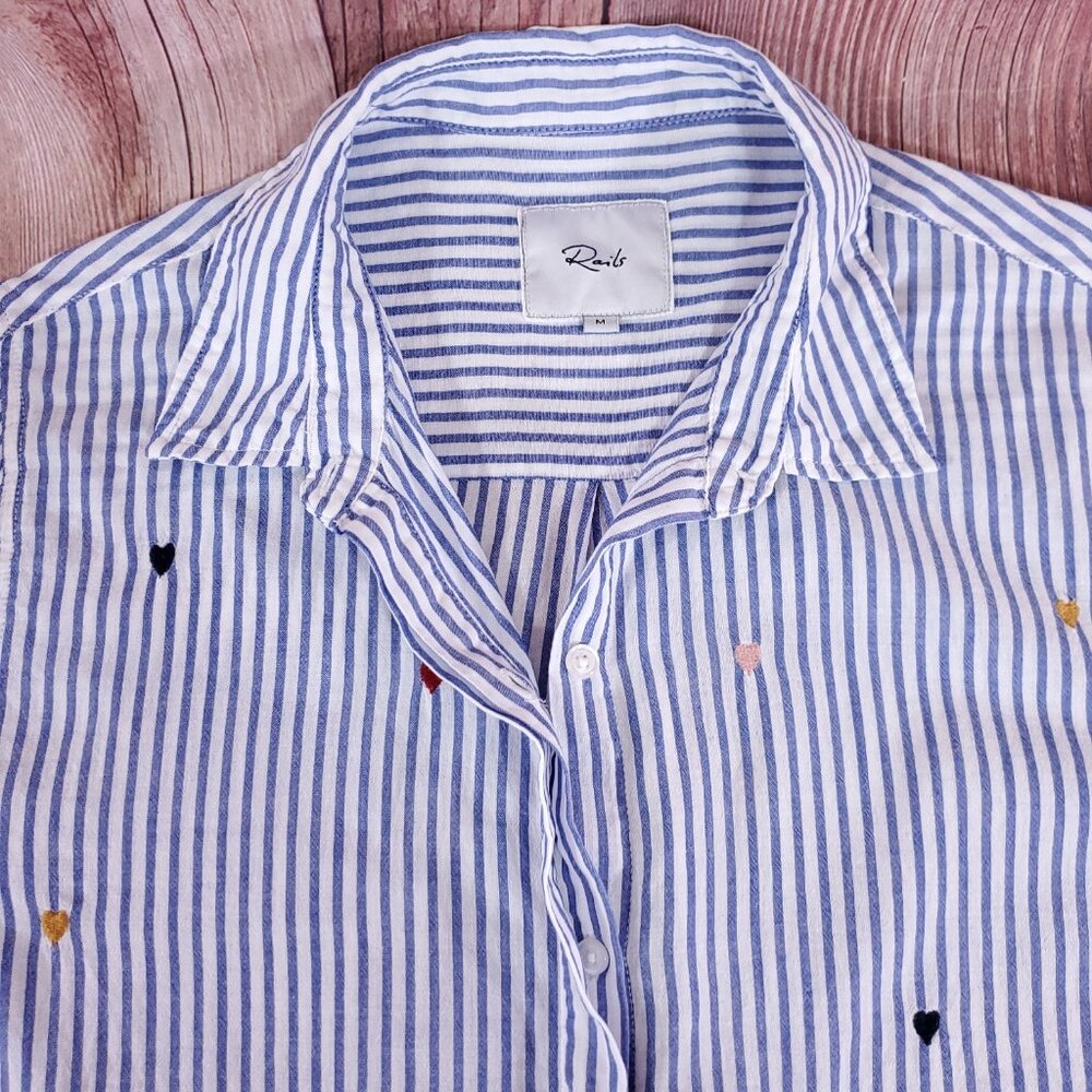 Rails Taylor Blue White Striped Shirt Womens Medium Rainbow Embroidered Hearts - Picture 10 of 15